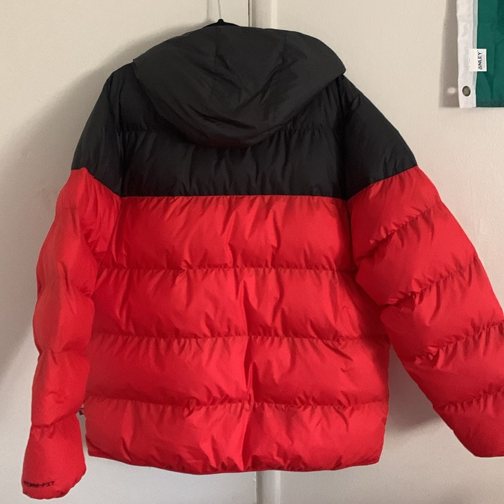 Nike men’s Storm fit heavy jacket! NWT - Picture 5 of 5